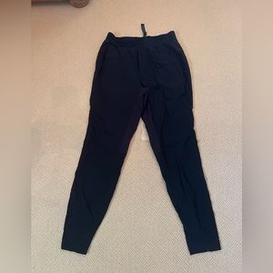 Black Lululemon joggers size small